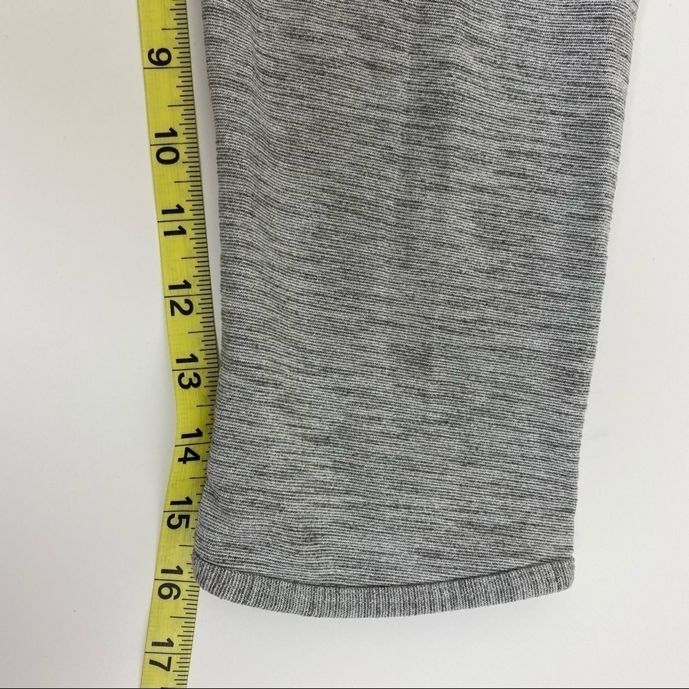 Lorna Jane Cropped Grey Leggings Small - Picture 6 of 7
